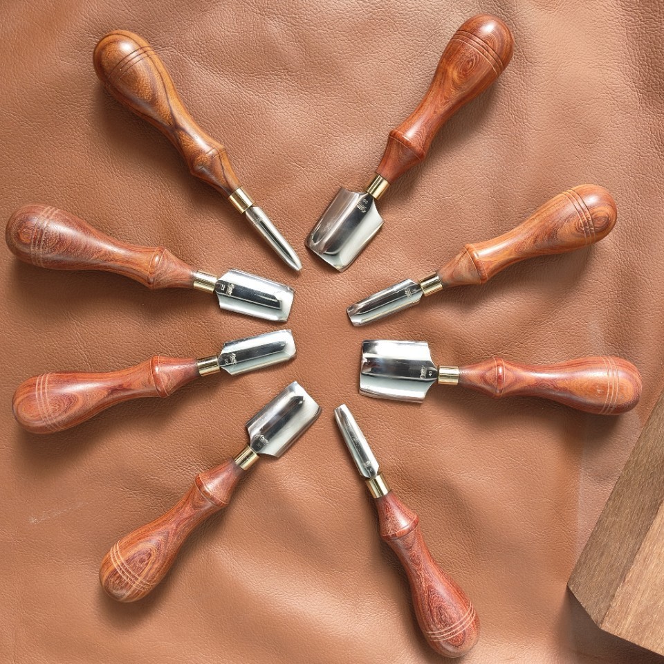 Leatherwork Hand Press - Handgefertigte Lederbearbeitungswerkzeuge, handgepresstes Rundungsmesser, flacher Rundungsschneider