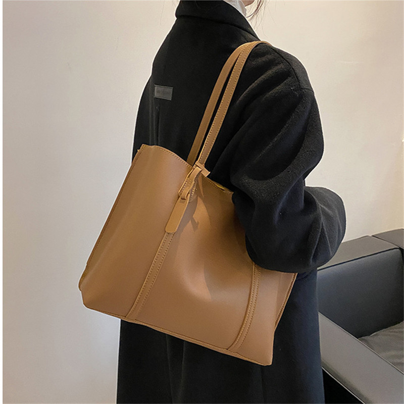 Klassische schwarze Kunstleder – Leatherworking Classic Bewertung und Preis
